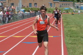Drew VIscidy finishes 4 X 400m