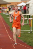 Ted Schickling finishes the 3200m R