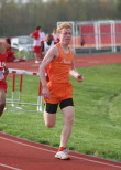 Ted Schickling in the 800m